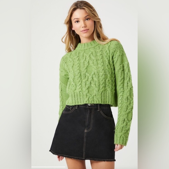 NWT FOREVER 21 Green Cable Knit Drop-Sleeve Sweater - Picture 2 of 6